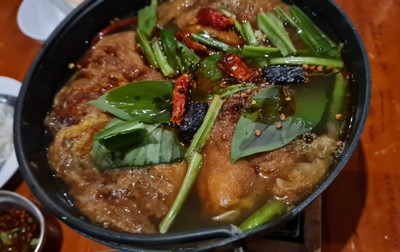 ต้มแซบไข่เจียว