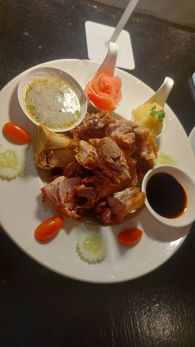 ขาหมูเยอรมัน