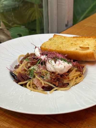 Bacon & Garlic Spaghetti