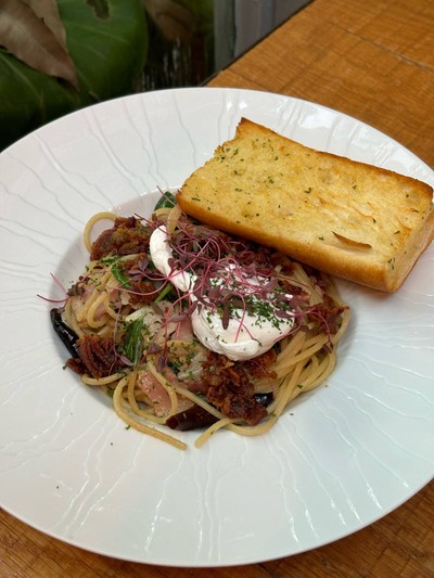 Bacon & Garlic Spaghetti