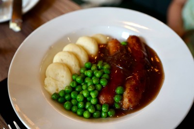 อาหาร หรือ เครื่องดื่ม