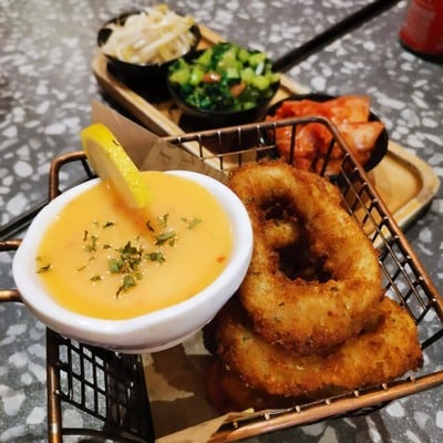 อาหาร หรือ เครื่องดื่ม