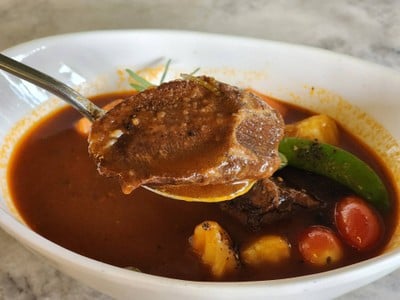 สตูลิ้นวัว