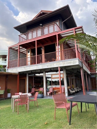 🌅 บรรยากาศร้าน.