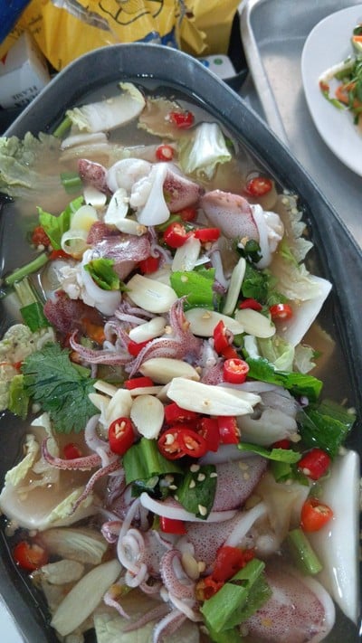 หมึกไข่นึ่งมะนาว