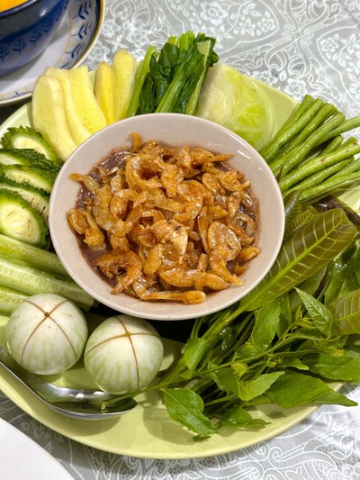น้ำพริกกุ้งเสียบ