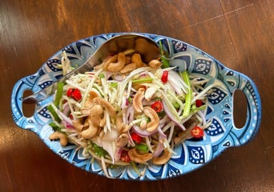 ยำปลาสลิดโบราณ
