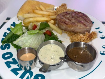 promotion combo set สเต็กหมูพริกไทยดำ + สเต็กปลาดอลลี่ทอด