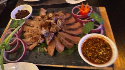 อาหาร หรือ เครื่องดื่ม