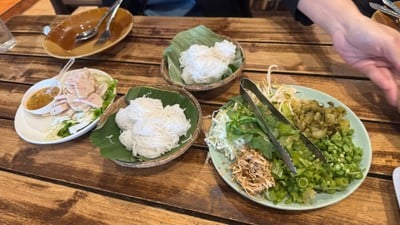 หมูยอหนังลวกจิ้ม