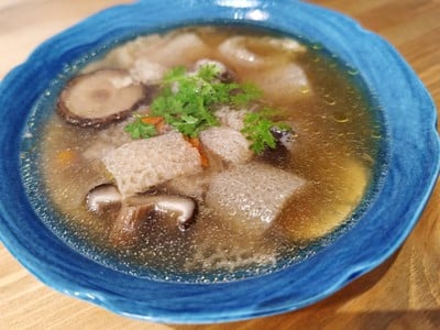 อาหาร หรือ เครื่องดื่ม