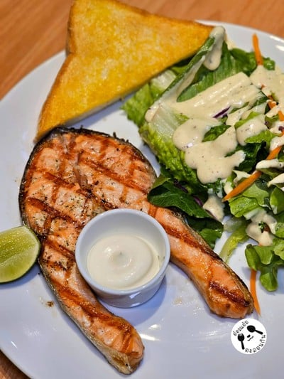 อาหาร หรือ เครื่องดื่ม