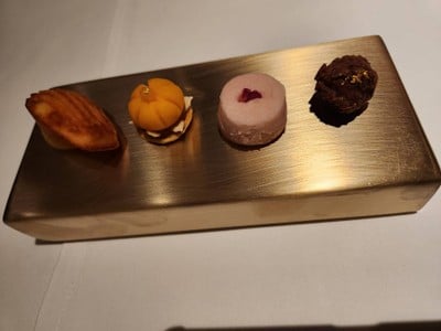 อาหาร หรือ เครื่องดื่ม