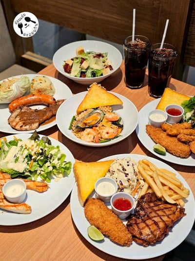 อาหาร หรือ เครื่องดื่ม