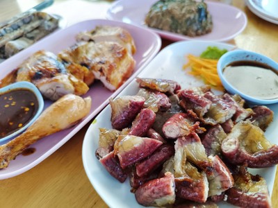 อาหาร หรือ เครื่องดื่ม