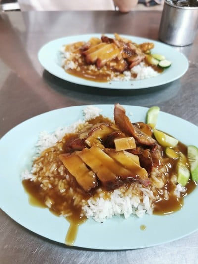 หมูกรอบนายไซ ประชาชื่น