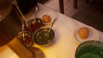 อาหาร หรือ เครื่องดื่ม