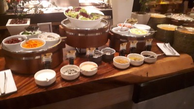 อาหาร หรือ เครื่องดื่ม