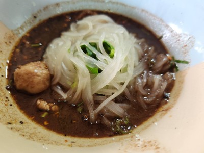เล็กน้ำตกเนื้อ