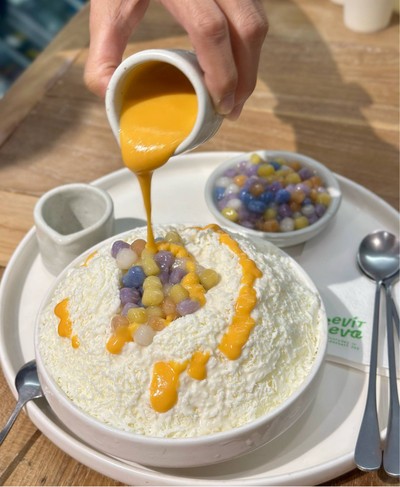 Salty Egg Yolk Bua-loi Bingsu