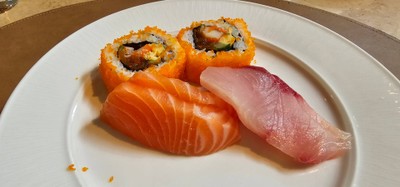 Sashimi & Sushi