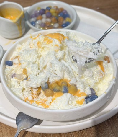Salty Egg Yolk Bua-loi Bingsu