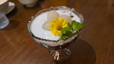 สาคูเปียกกะทิลำไย