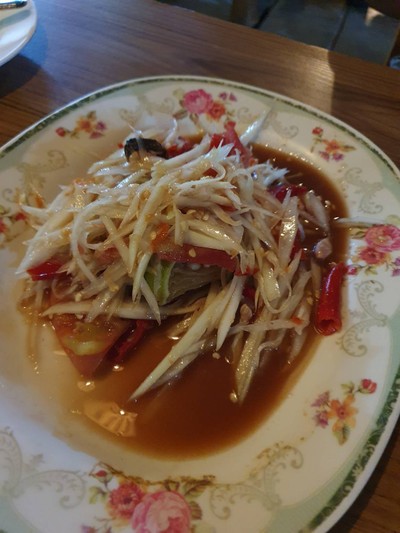 อาหาร หรือ เครื่องดื่ม