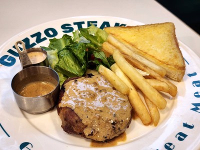 สเต็กหมูซอสฟัวกราส์