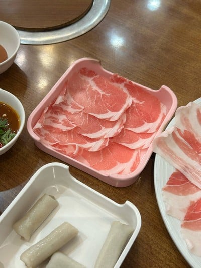 สันคอหมูคุโรบุตะ