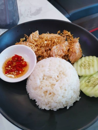 อาหาร หรือ เครื่องดื่ม