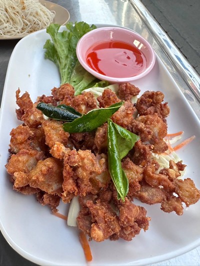 อาหาร หรือ เครื่องดื่ม