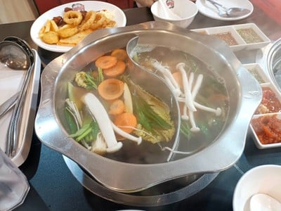 อาหาร หรือ เครื่องดื่ม
