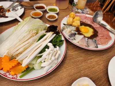 อาหาร หรือ เครื่องดื่ม