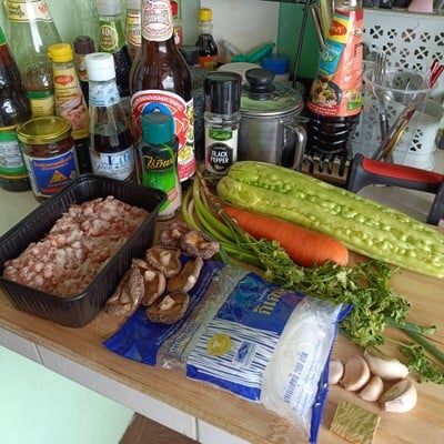 วิธีทำ ต้มจืดมะระยัดไส้