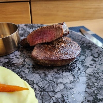 สเต็กเนื้อไทยวากิวส่วนสันใน