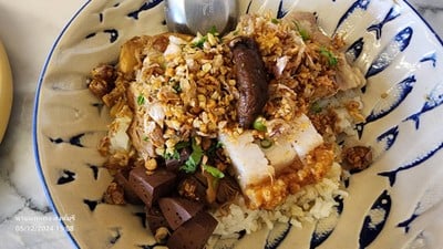 ร้านก๋วยเตี๋ยวเนื้อทอง ต้าซีกวา