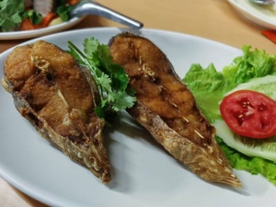 อาหาร หรือ เครื่องดื่ม