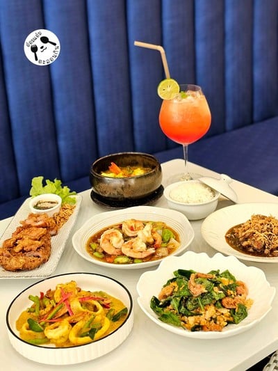 อาหาร หรือ เครื่องดื่ม