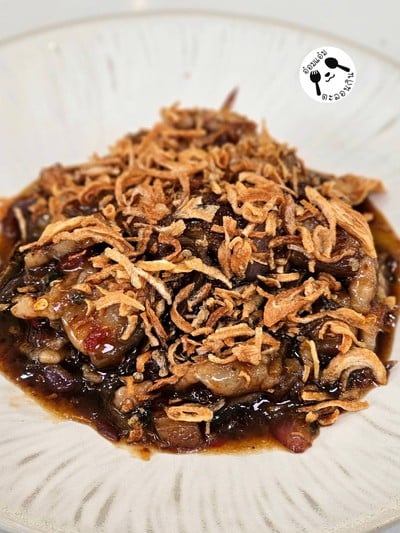 หมูสามชั้นผัดเคย