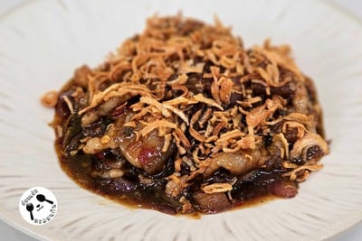 หมูสามชั้นผัดเคย