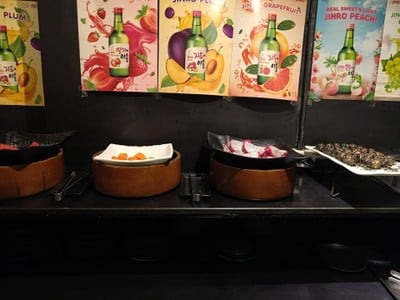 อาหาร หรือ เครื่องดื่ม