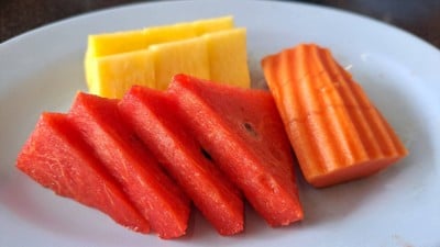 อาหาร หรือ เครื่องดื่ม