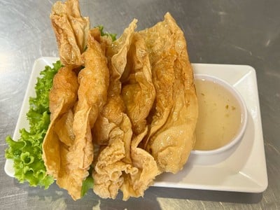 ฟองเต้าหู้ห่อกุ้งทอด