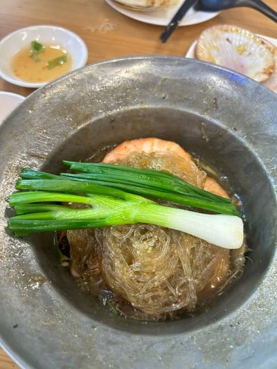 กุ้งอบวุ้นเส้น