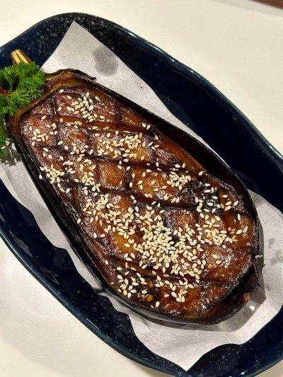 มะเขือม่วงราดซอส