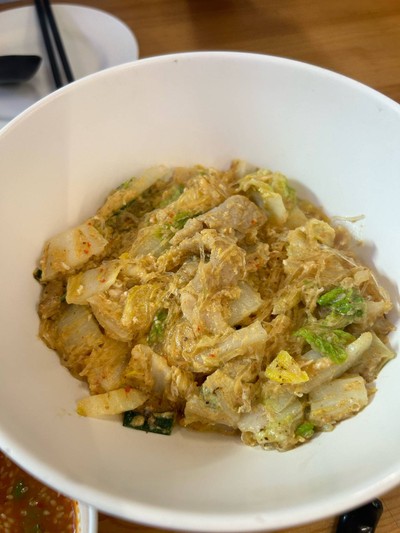 สุกี้แห้งหมู