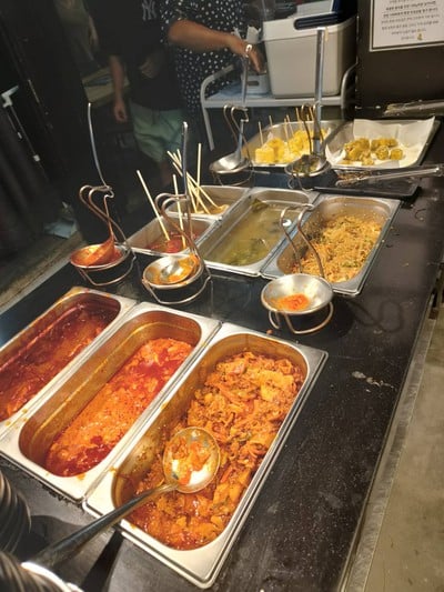 อาหาร หรือ เครื่องดื่ม