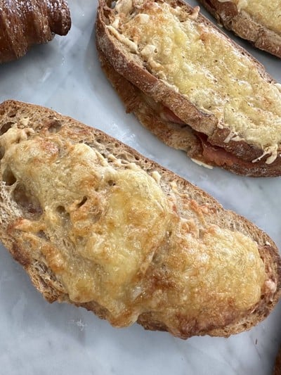 เมนูของร้าน Thousand Layers -