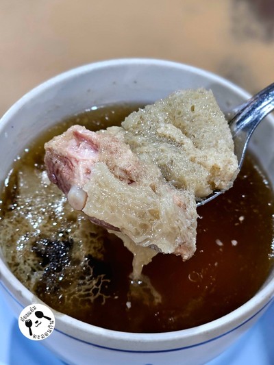ซุปเยื่อไผ่ตุ๋นเห็ดหอม